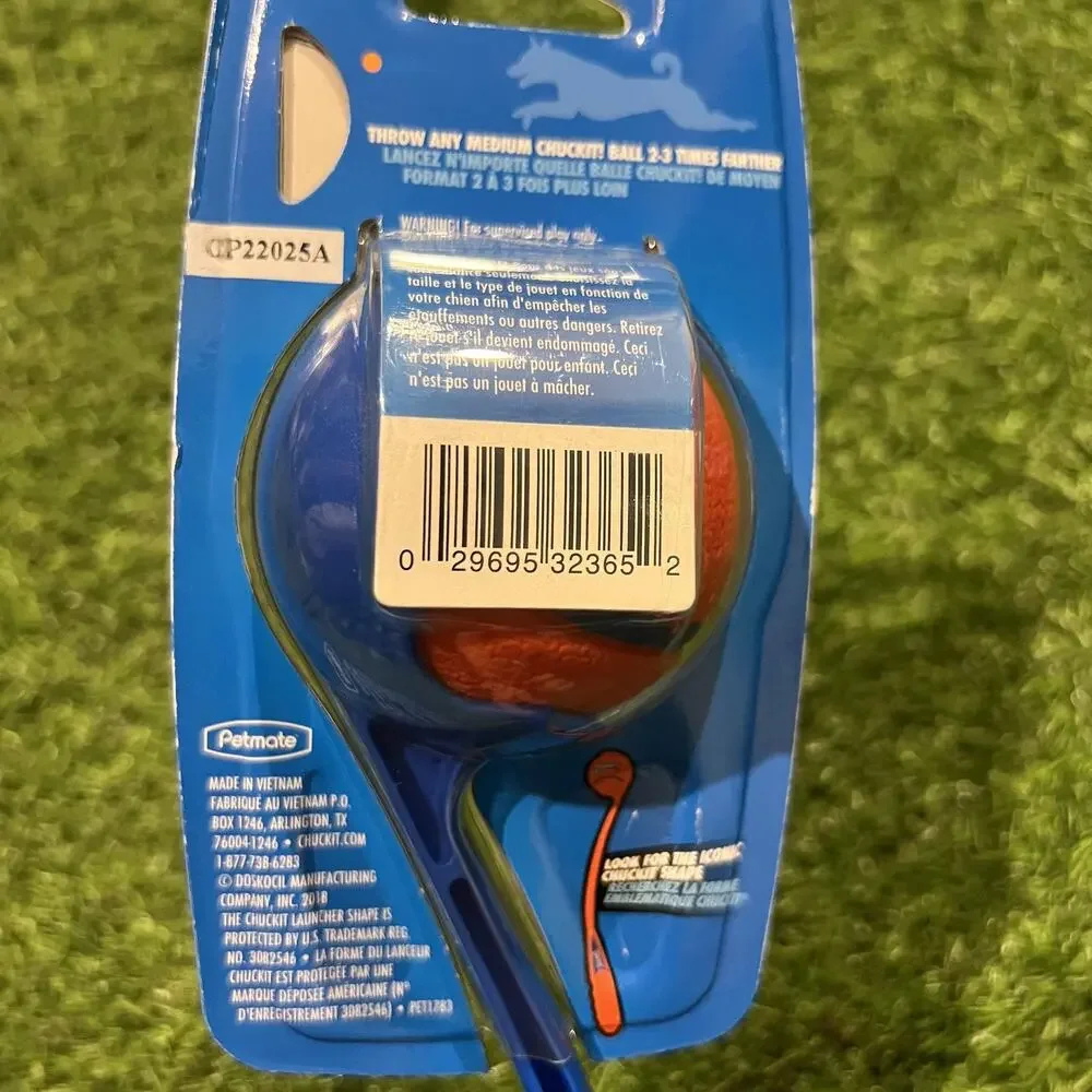 Chuckit! Junior 18M Launcher Ultra Ball Dog Fetch Toy Slobber-Free Pickup New